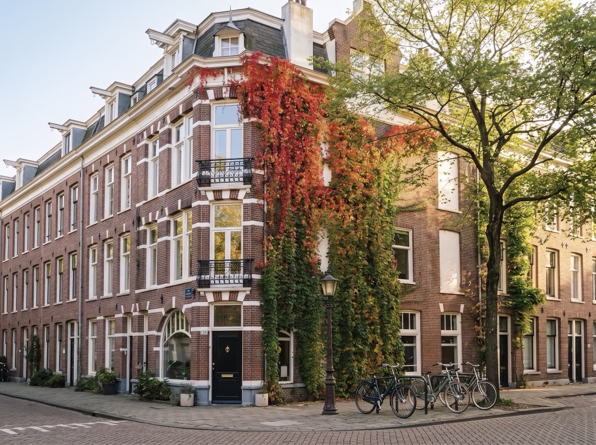 Amsterdam canal houses